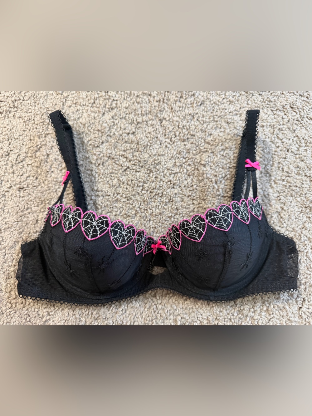 Y2K Victoria’s Secret Pink Spider Web Lace Bra Halloween Costume Goth Vampire